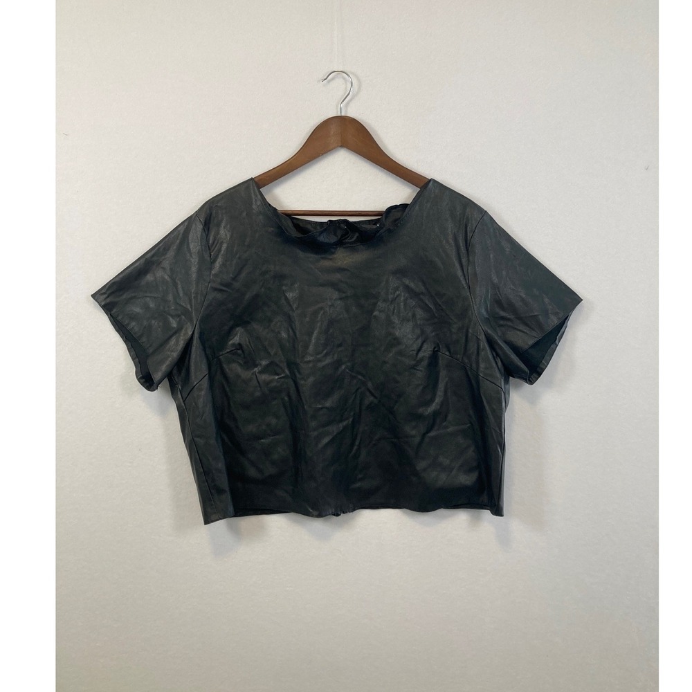 Lucy Diamonds Faux Leather Black Cropped Short Sleeve Top Plus Size 3X‎